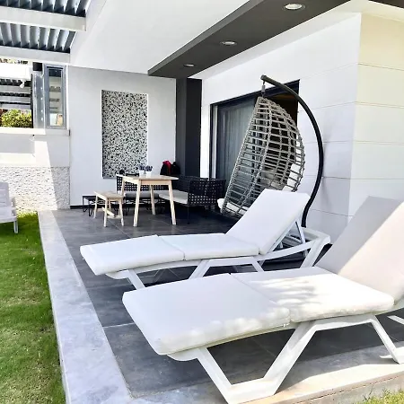 In A Modern With A Private Pool In Villa *
