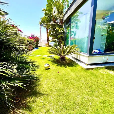 In A Modern With A Private Pool In Çeşme