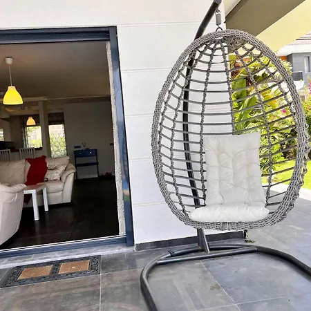 فيلة In A Modern With A Private Pool In Çeşme