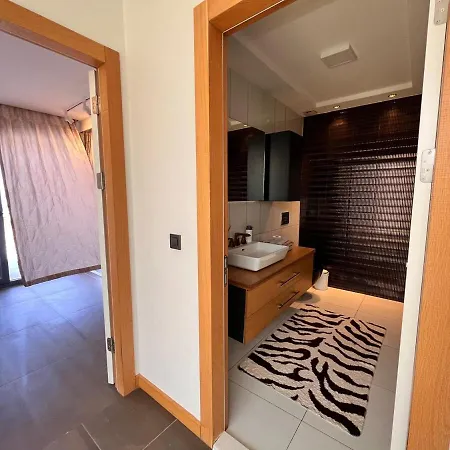 In A Modern With A Private Pool In * Çeşme