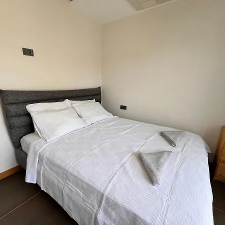 In A Modern With A Private Pool In Çeşme