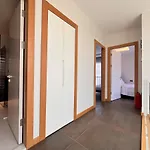 In A Modern With A Private Pool In Vilă *