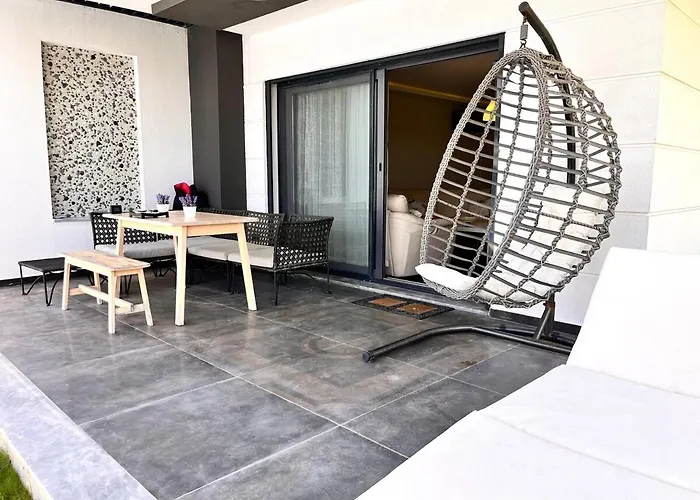 Villa In A Modern With A Private Pool In