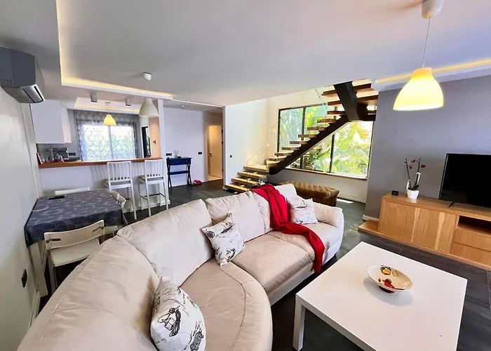 In A Modern With A Private Pool In 别墅